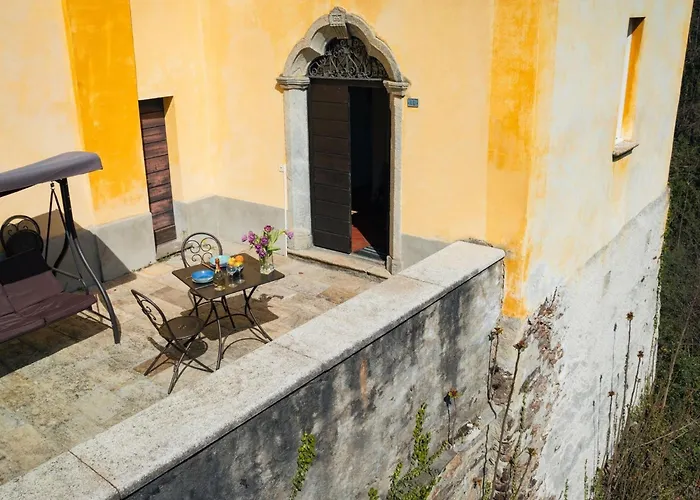 Dom wakacyjny Palazzo Branca Mit Blick Auf Den See- By Interhome