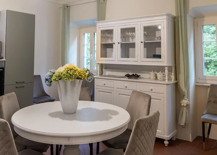 Palazzo Branca Mit Blick Auf Den See- By Interhome 別荘 *